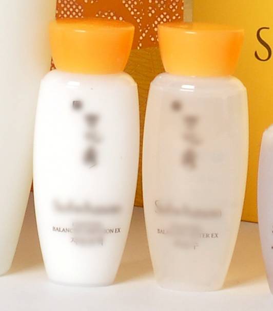 但造假已成公开秘密！你看到的可能是“假的直播”不朽情缘电子游戏网址警惕丨现在流行直播代购(图3)